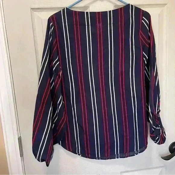 Cabi 5516 Red White Blue Flag Blouse Size Small - Picture 6 of 6